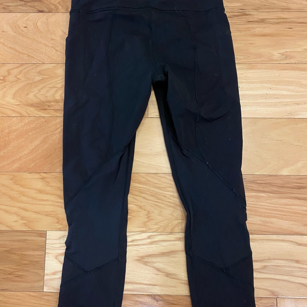 Lululemon 3/4 Black Leggings Size 6
